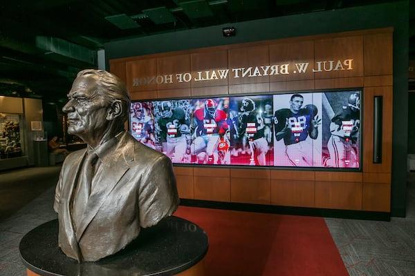 A bust of Paul Bryant stands at the front of the main exhibit floor at the Bryant Museum